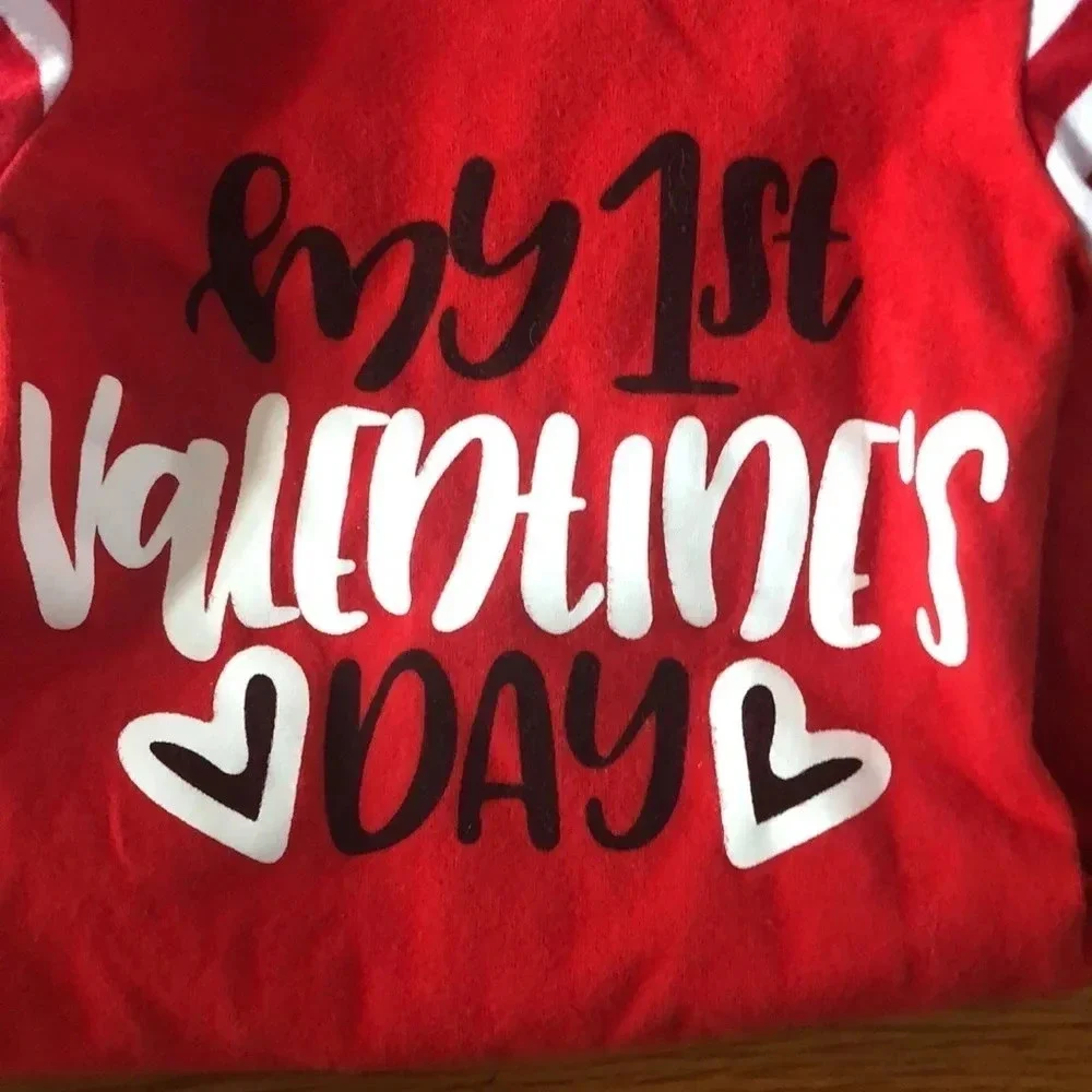 👶🏼1st Valentine’s Day NB romper